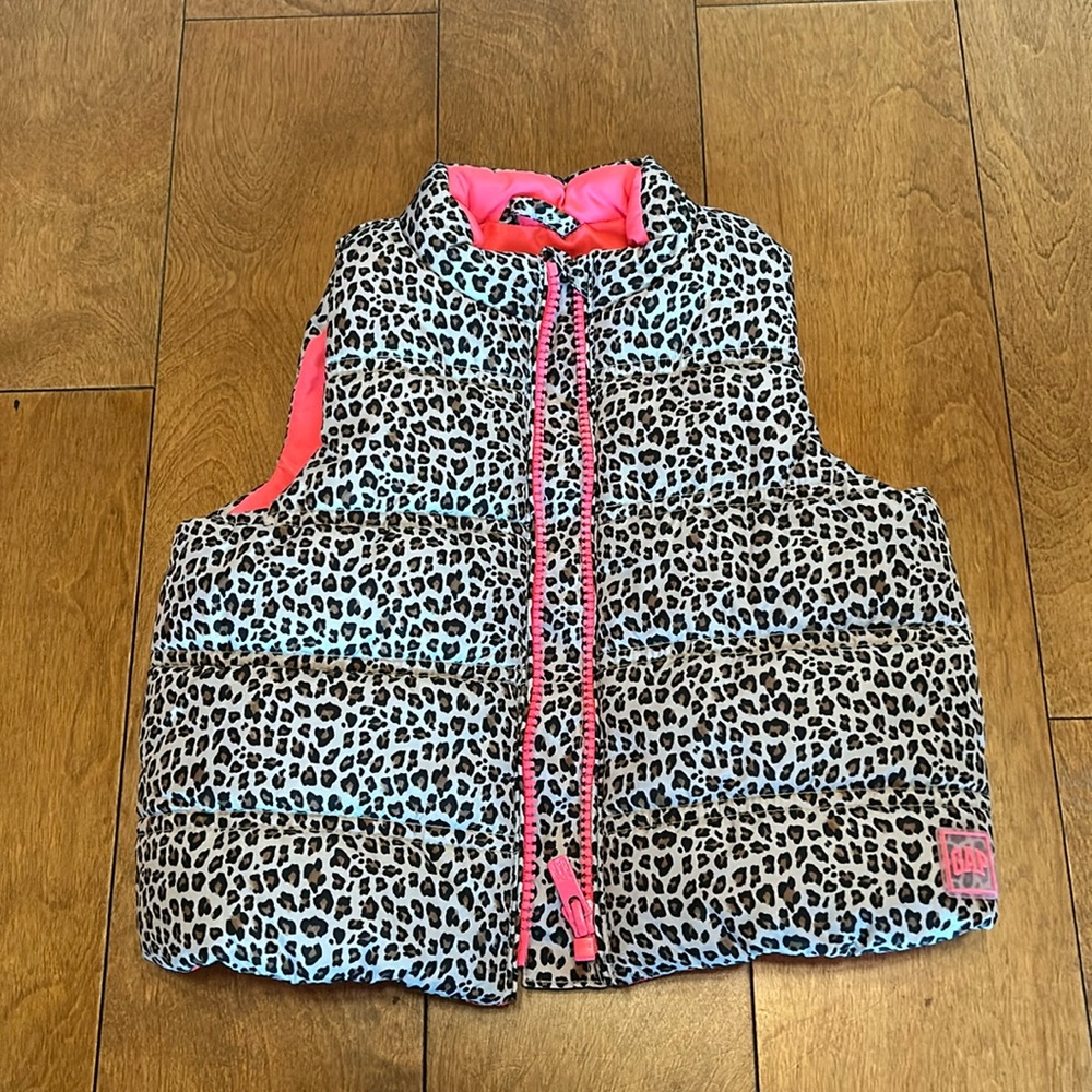 Baby Gap leopard print puffer vest 12-18 months